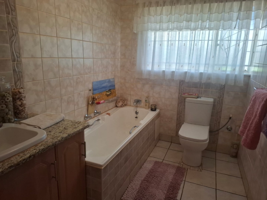4 Bedroom Property for Sale in Hillsboro Free State